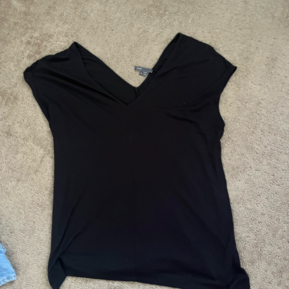 Black Vince v neck t shirt